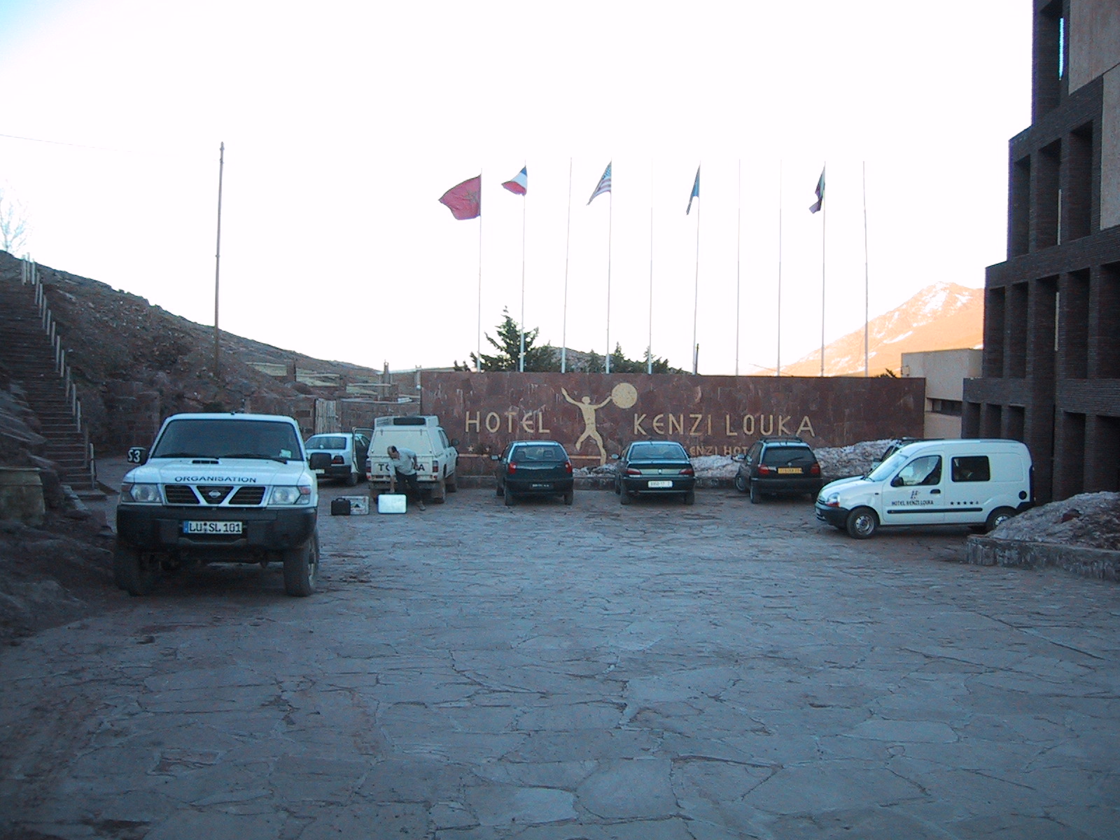 111-1176_IMG.JPG